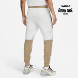 Conjunto Nike Tech Fleece Bege/Branco 2023 (New Season) Jaqueta e Calça