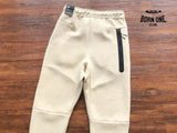 Conjunto Nike Tech Fleece Creme Jaqueta e Calça
