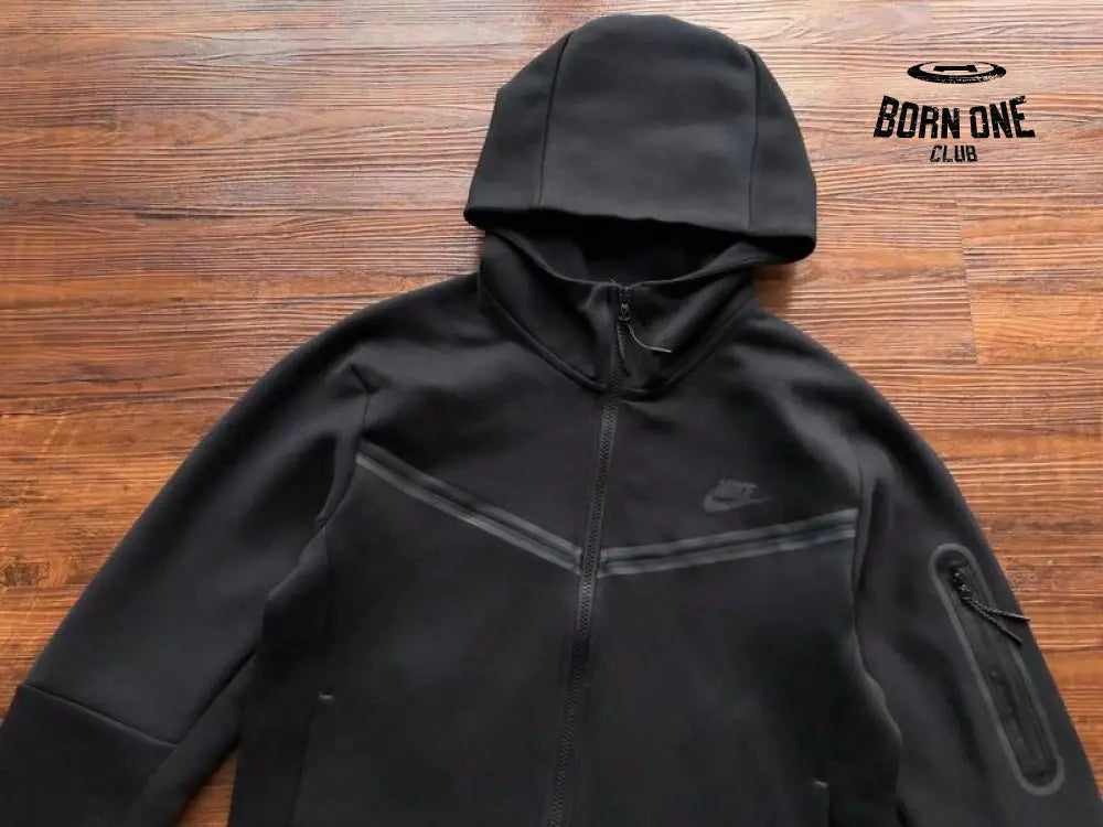 Conjunto Nike Tech Fleece Preto Jaqueta e Calça