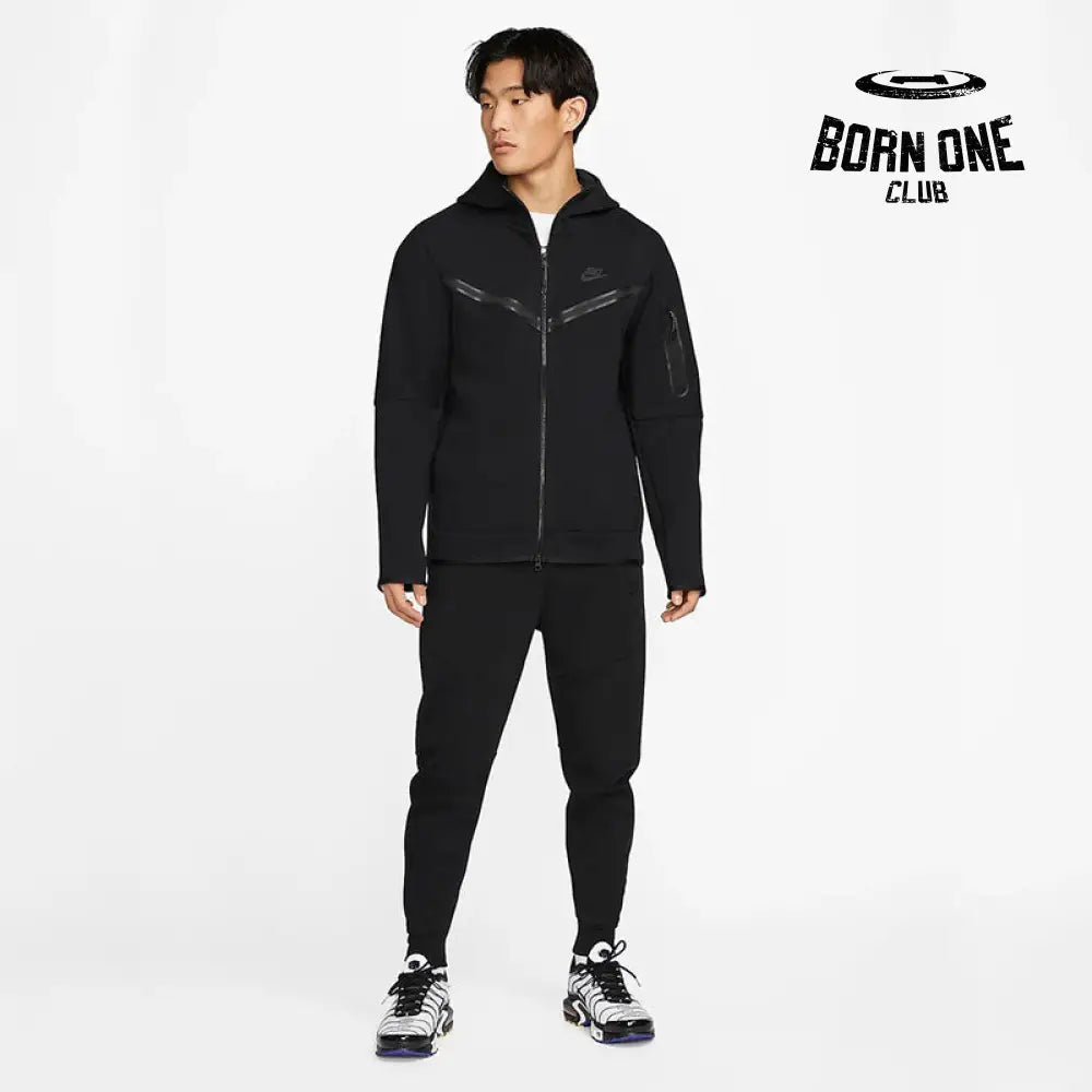 Conjunto Nike Tech Fleece Preto Jaqueta e Calça P / P