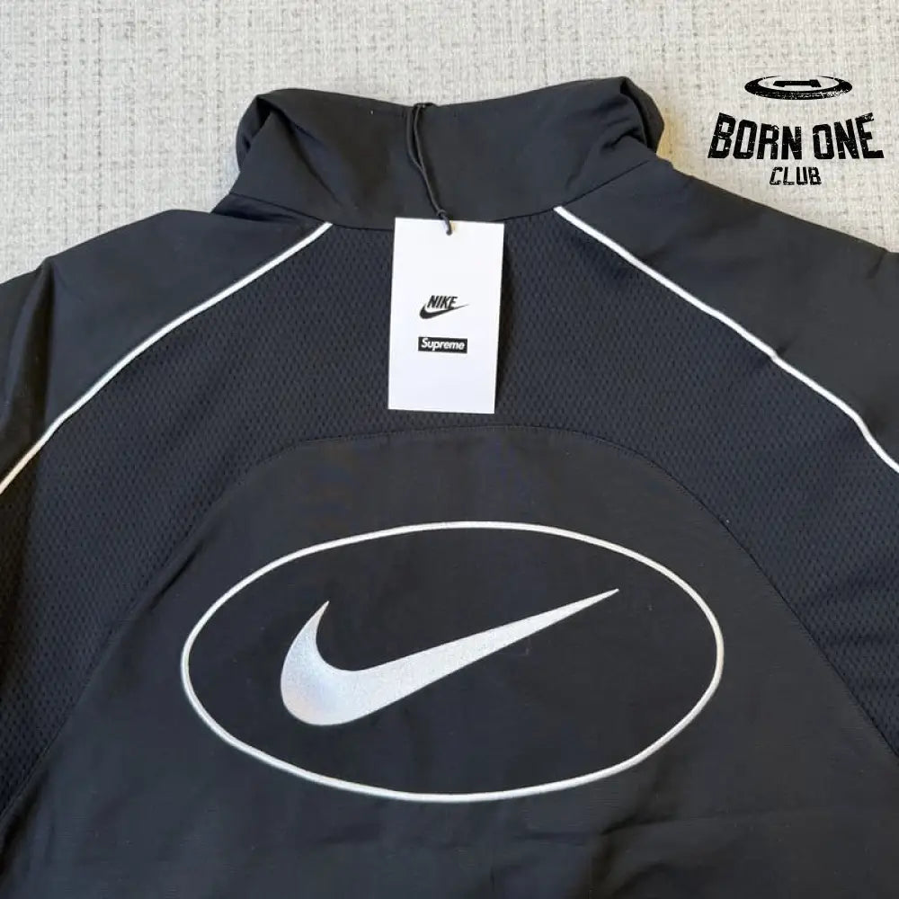 Jaqueta Supreme x Nike Track Black