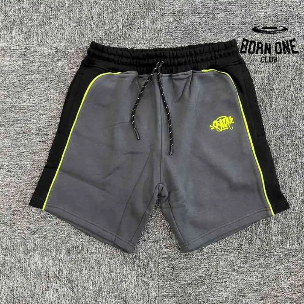 Conjunto Synaworld Pipe Hoodie & Shorts Cinza