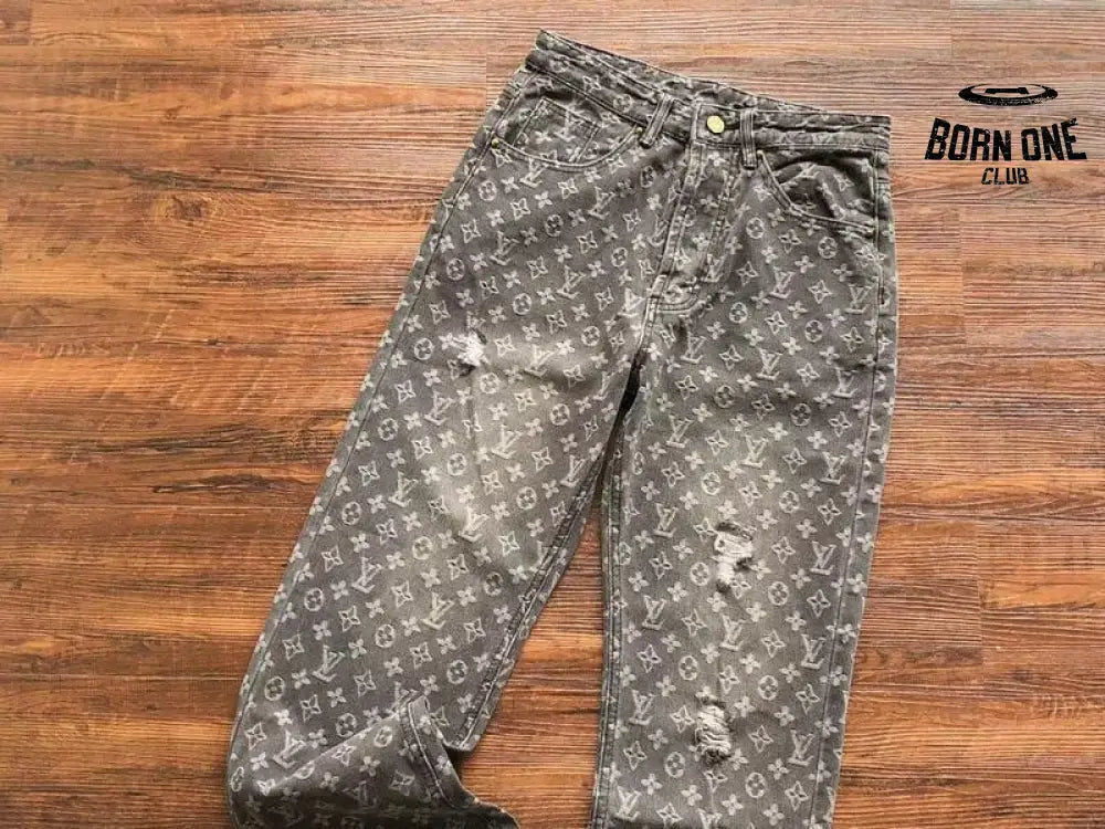 Calça Louis Vuitton Distressed Baggy Monogram Jeans