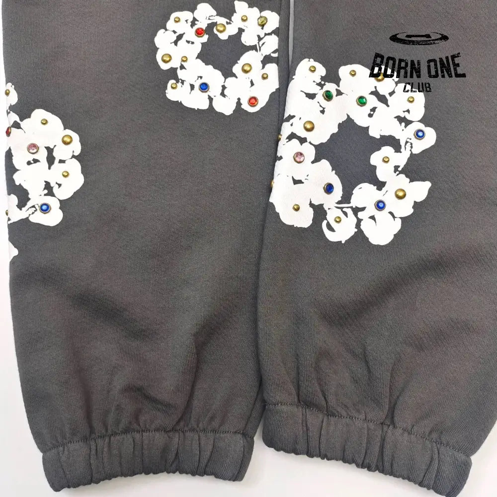 DENIM TEARS RHINESTONE SWEATPANTS CINZA