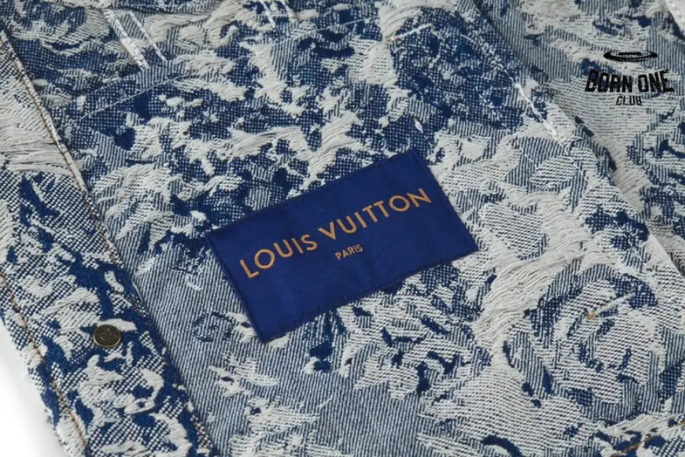 Jaqueta Louis Vuitton Distressed Floral Denim