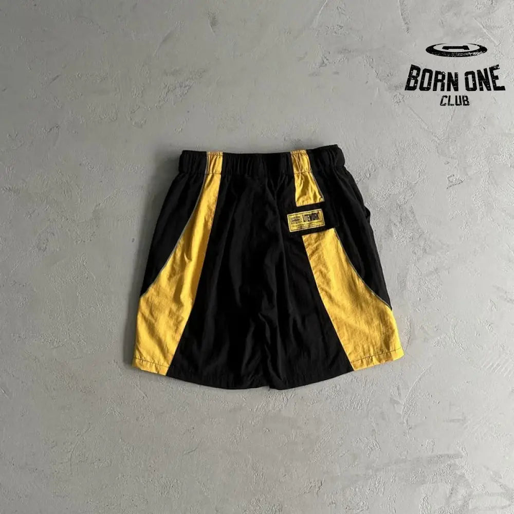 Shorts Corteiz Preto Amarelo