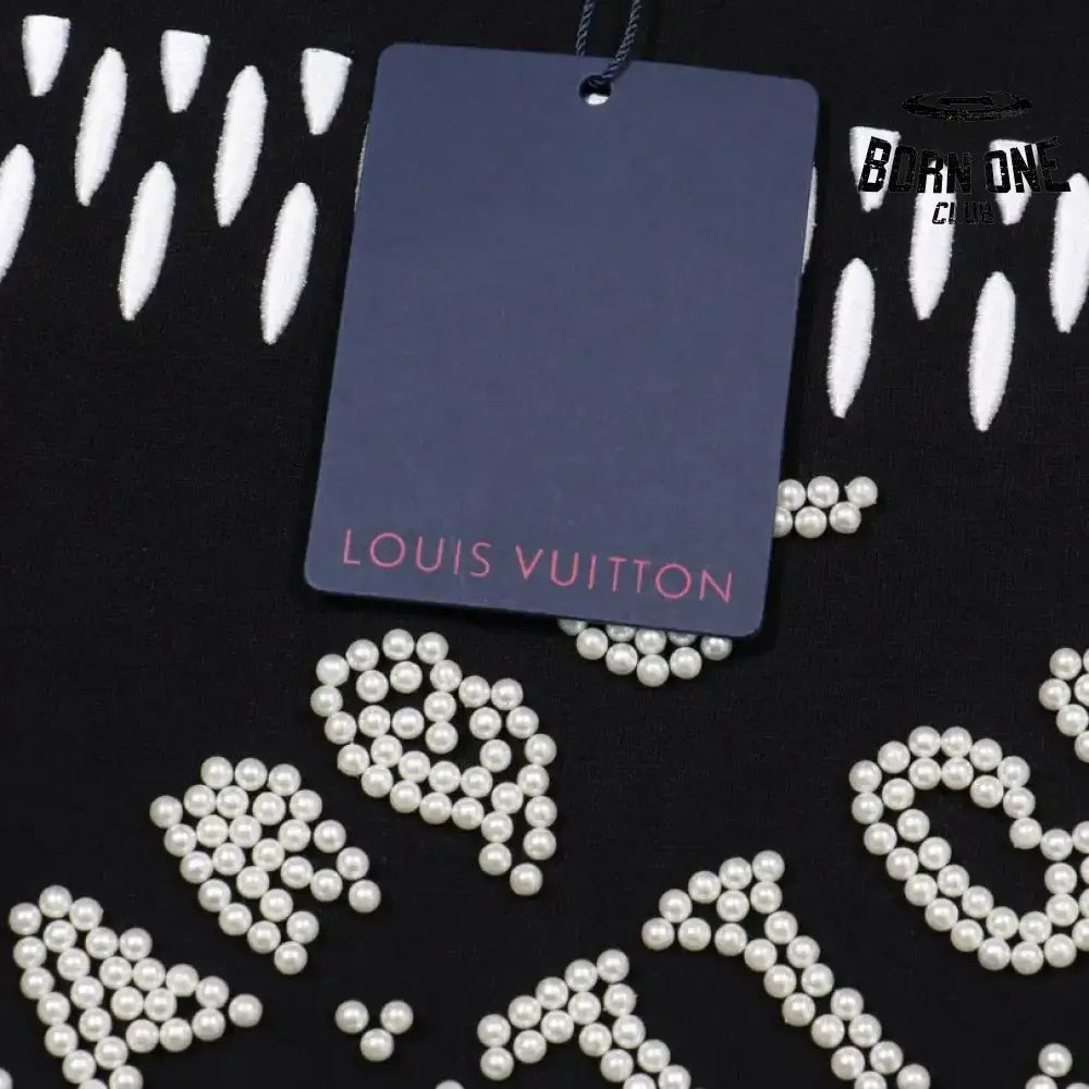 Camiseta Louis Vuitton Graphic Print Black LV023