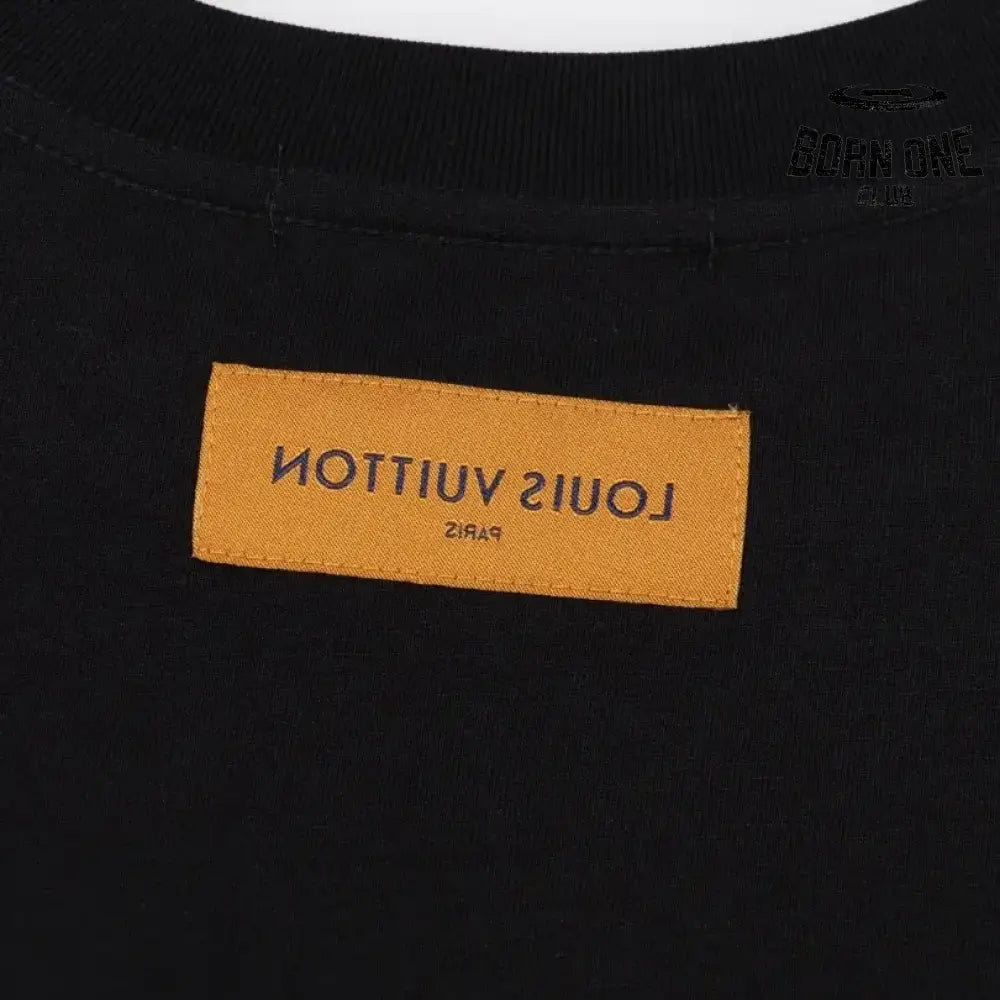 Camiseta Louis Vuitton Graphic Print Black LV023