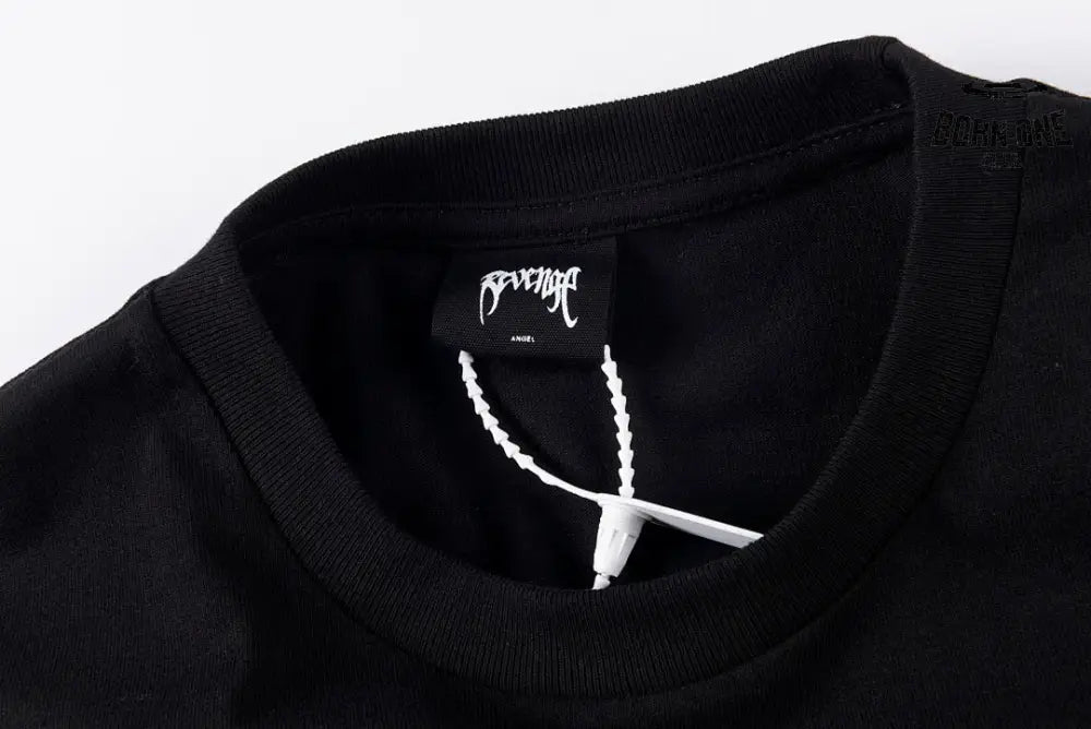 Camiseta Revenge