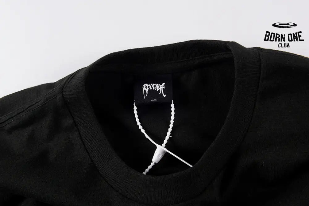 Camiseta Revenge