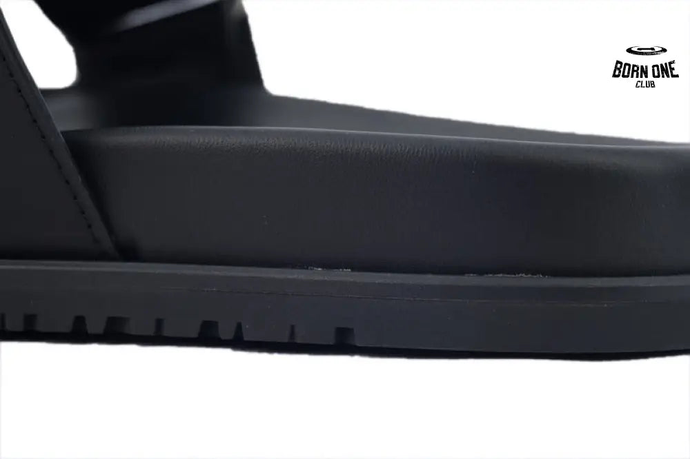 Hrms Slippers Black