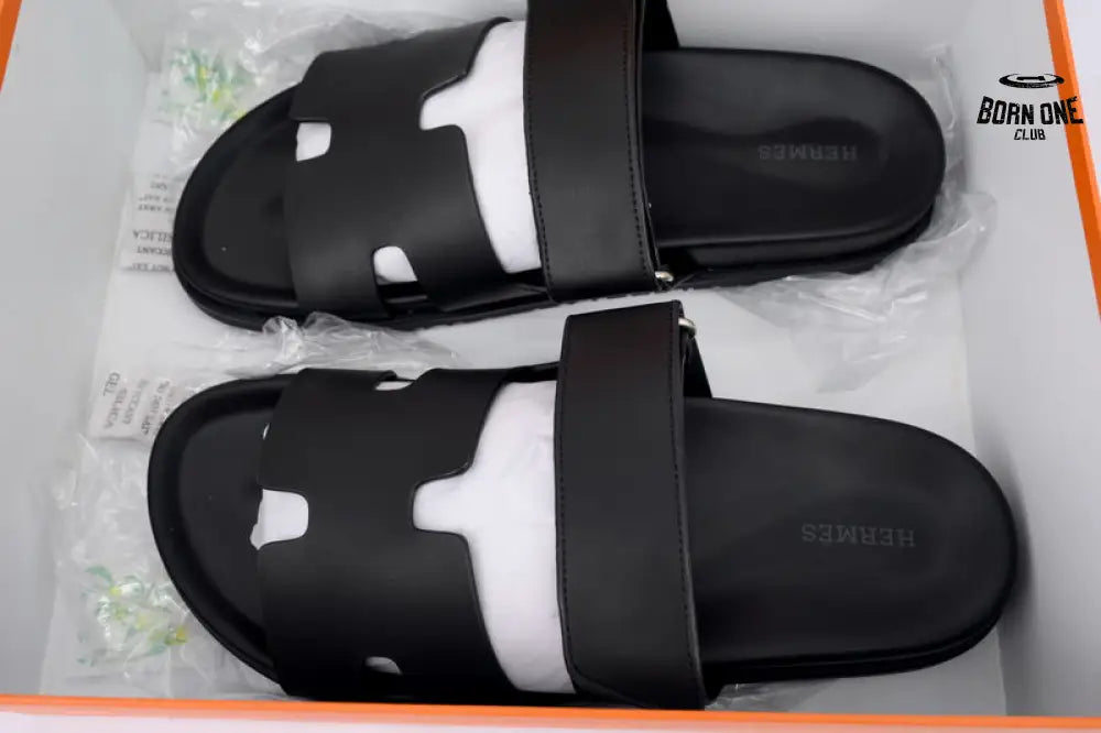 Hrms Slippers Black