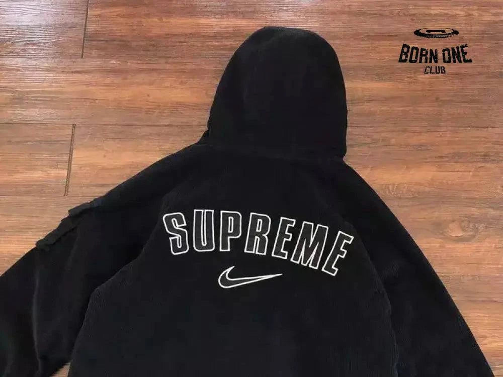 Jaqueta Supreme Nike Arc Corduroy
