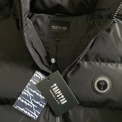 Jaqueta Trapstar Dark Metal Buckle Irongate Detachable Hood