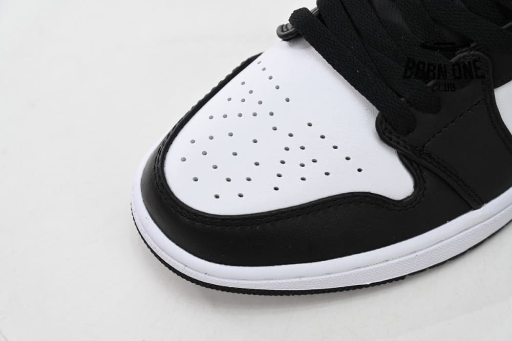 Jordan 1 Low Black White Grey 553558-040