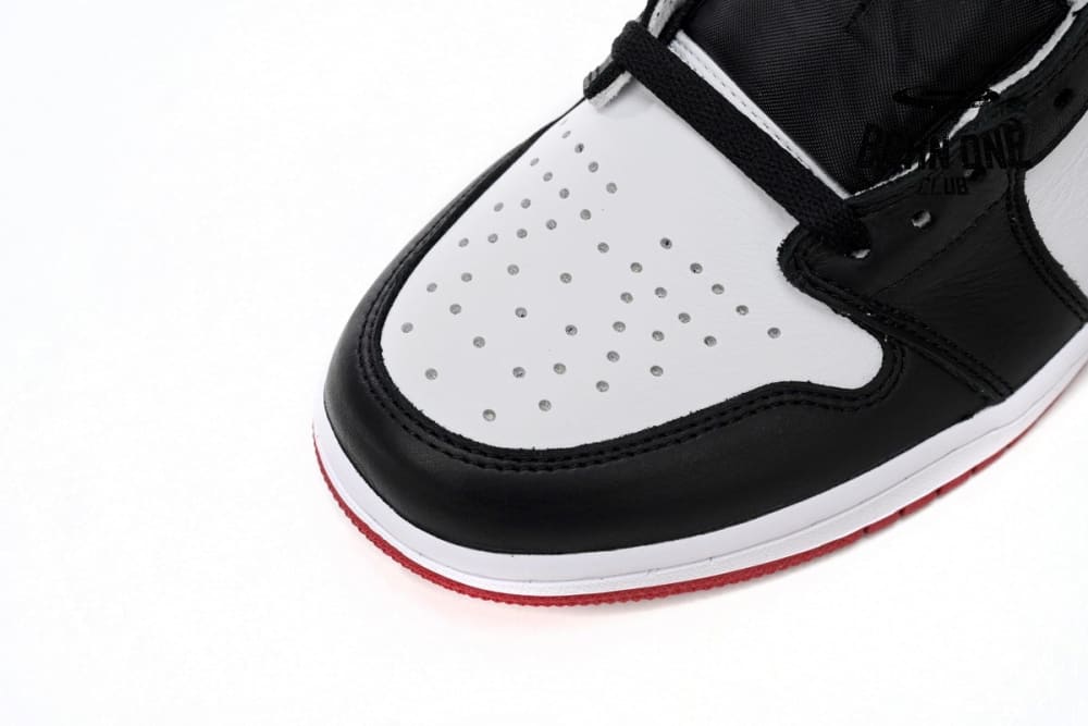 Jordan 1 Low OG Black Toe CZ0790-106