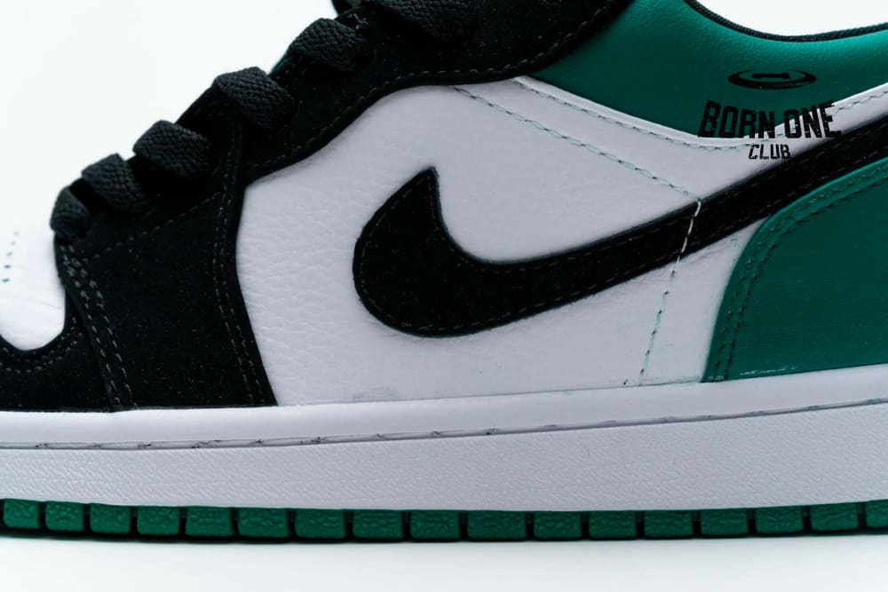 Jordan 1 Low White Black Mystic Green 553558-113