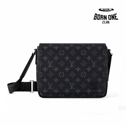 Louis Vuitton Bag Messenger District Monogram Eclipse Bolsa
