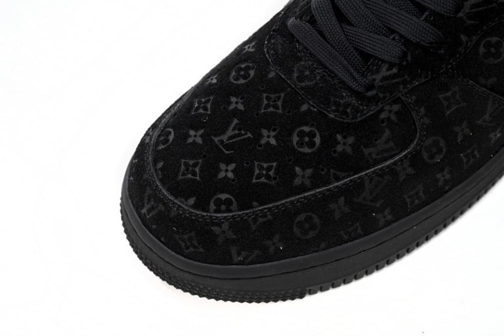 Louis Vuitton x Nike Air Force 1 Low All Black 1A9VD7