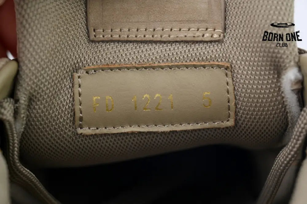 Louis Vuitton Trainer Brown Small Embossing