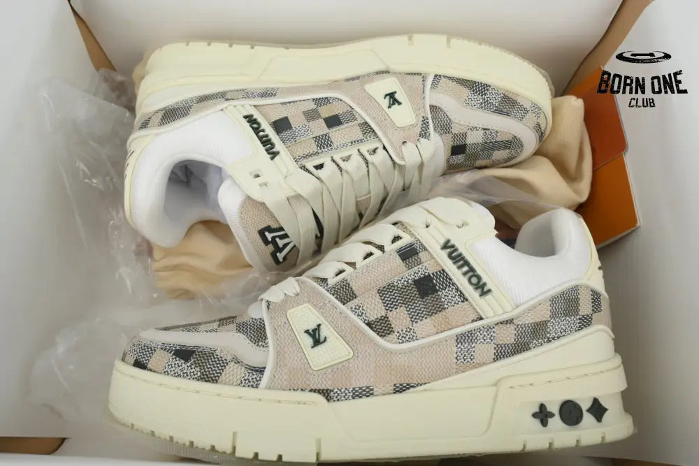 Louis Vuitton Trainer Grey White Grid