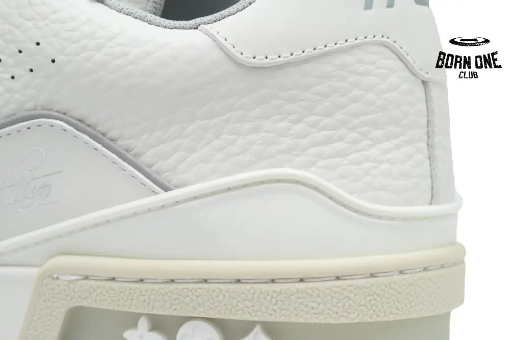 Louis Vuitton Trainer White Litchi Pattern FD0221