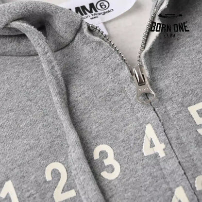 Maison Margiela Logo Print Hoodie in Grey Moletom
