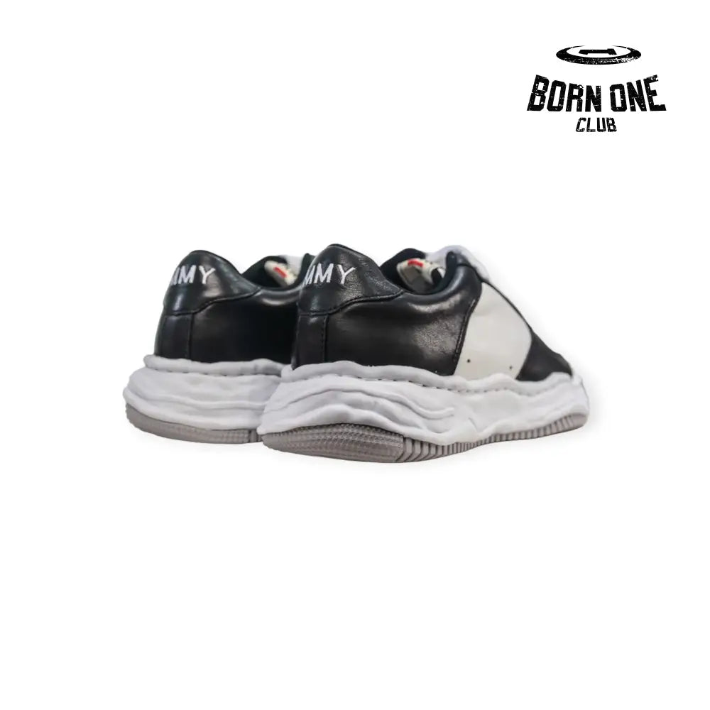 Maison Mihara Yasuhiro Wayne Sole Leather Low-top Sneaker Black White