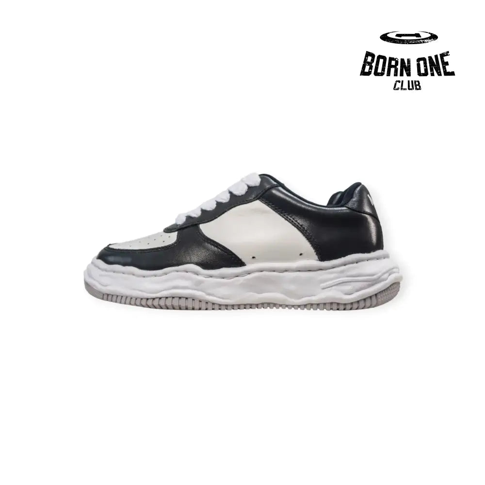 Maison Mihara Yasuhiro Wayne Sole Leather Low-top Sneaker Black White