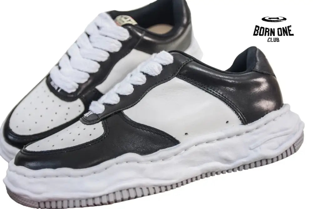 Maison Mihara Yasuhiro Wayne Sole Leather Low-top Sneaker Black White