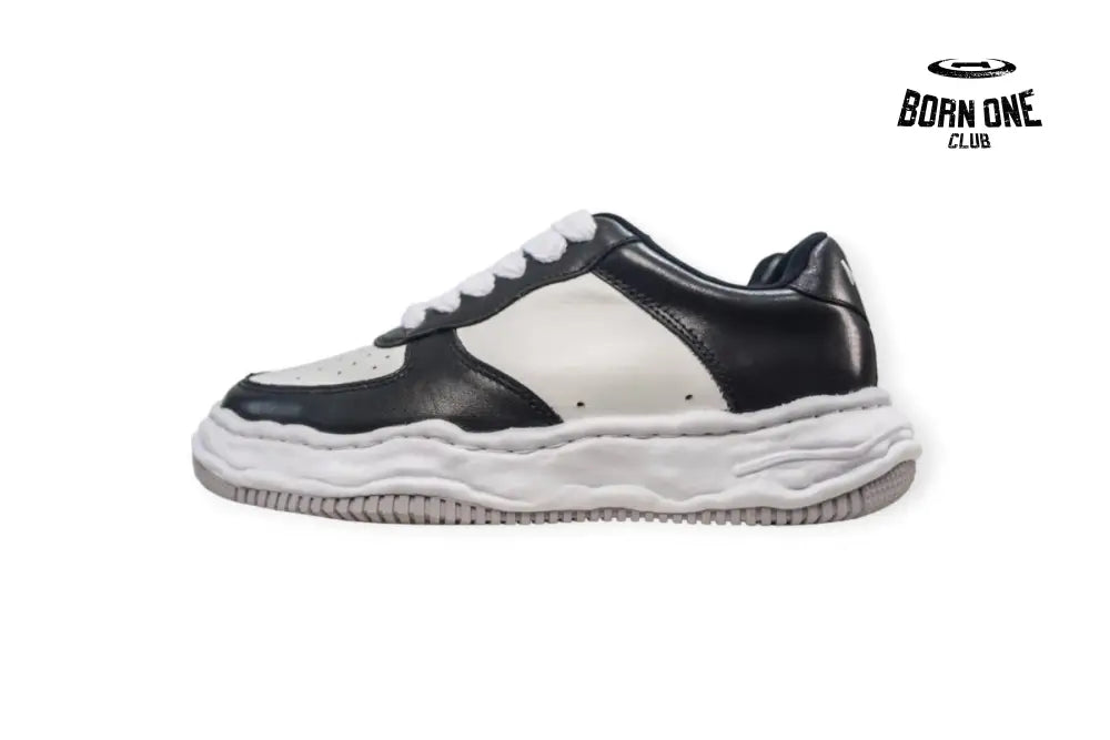 Maison Mihara Yasuhiro Wayne Sole Leather Low-top Sneaker Black White