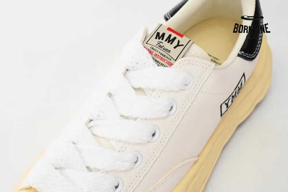 Mihara Yasuhiro White And White Yellow Black