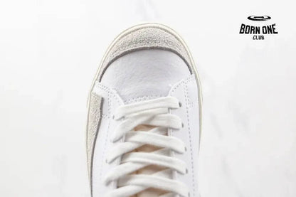 Nike Blazer Mid 77 White Pine Green Nike Blazer Mid 77 White Pine Green