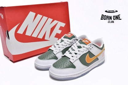 Nike Dunk Low SE NY vs. NY DN2489-300