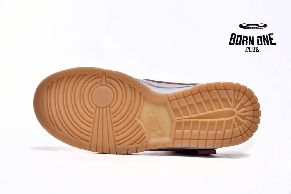 Nike Dunk Low Teddy Bear (W) DZ5318-640