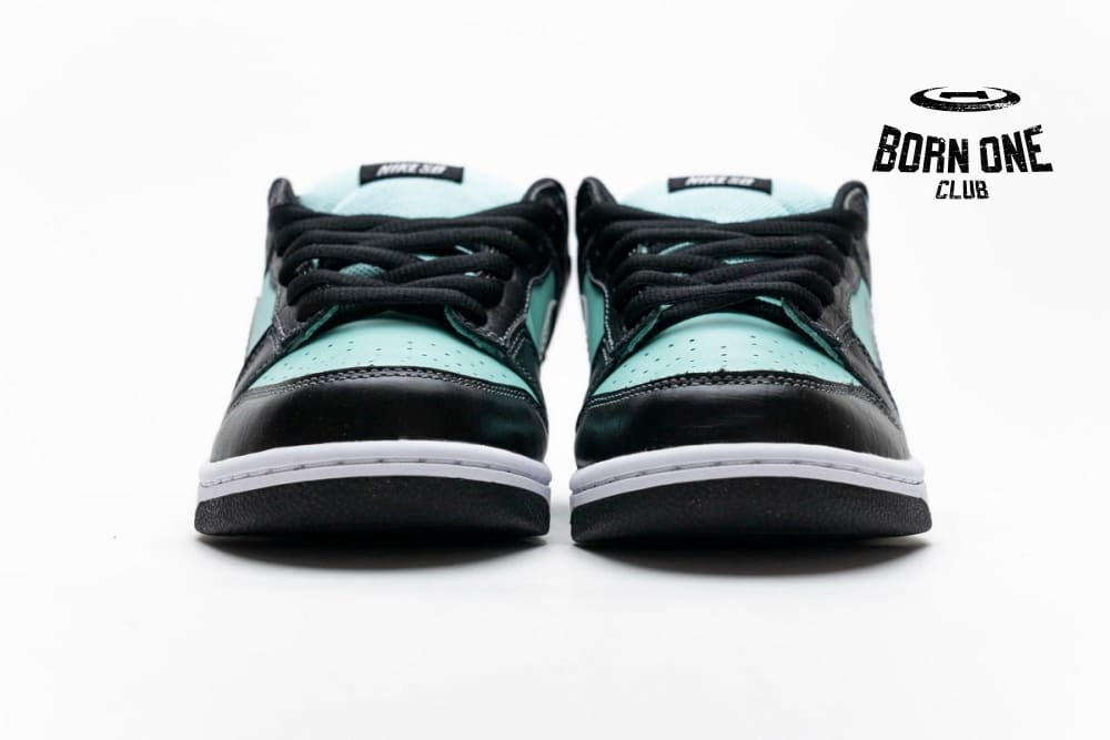 Nike Dunk SB Low Diamond Supply Co. Aqua Blue 304292-402