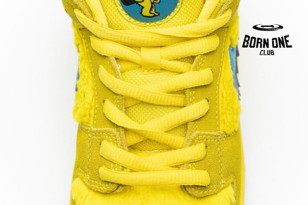 Nike Dunk SB Low Grateful Dead Bears Opti Yellow CJ5378-700
