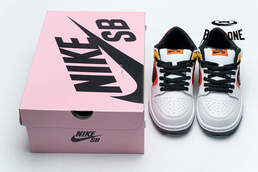 Nike Dunk SB Low Raygun Home 304292-802