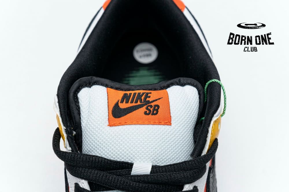Nike Dunk SB Low Raygun Home 304292-802