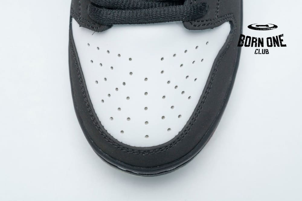 Nike Dunk SB Low Staple Panda Pigeon BV1310-013