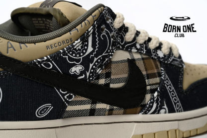 Nike Dunk SB Low Travis Scott CT5053-001