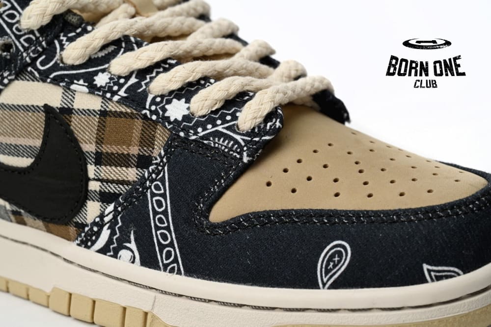 Nike Dunk SB Low Travis Scott CT5053-001