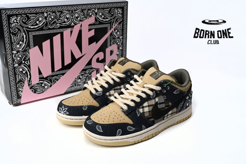 Nike Dunk SB Low Travis Scott CT5053-001