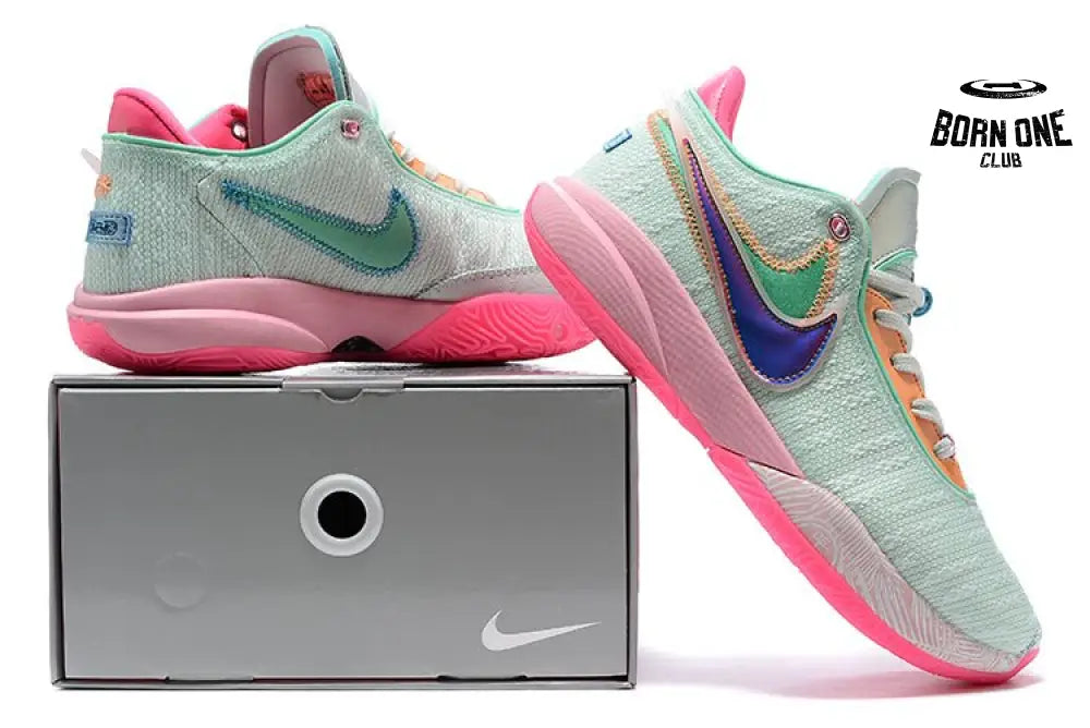NIKE LEBRON 20 x TIME MACHINE