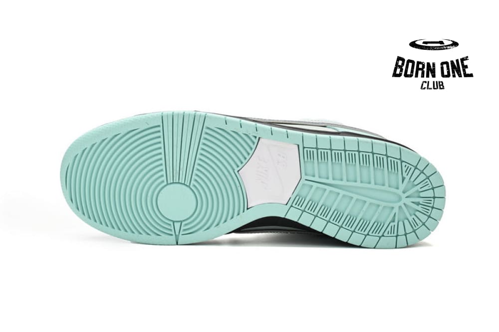 Nike SB Dunk Low Concepts Tiffany Lobster