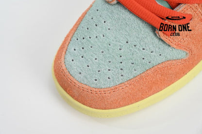 Nike SB Dunk Low Orange Emerald Rise DV5429-800