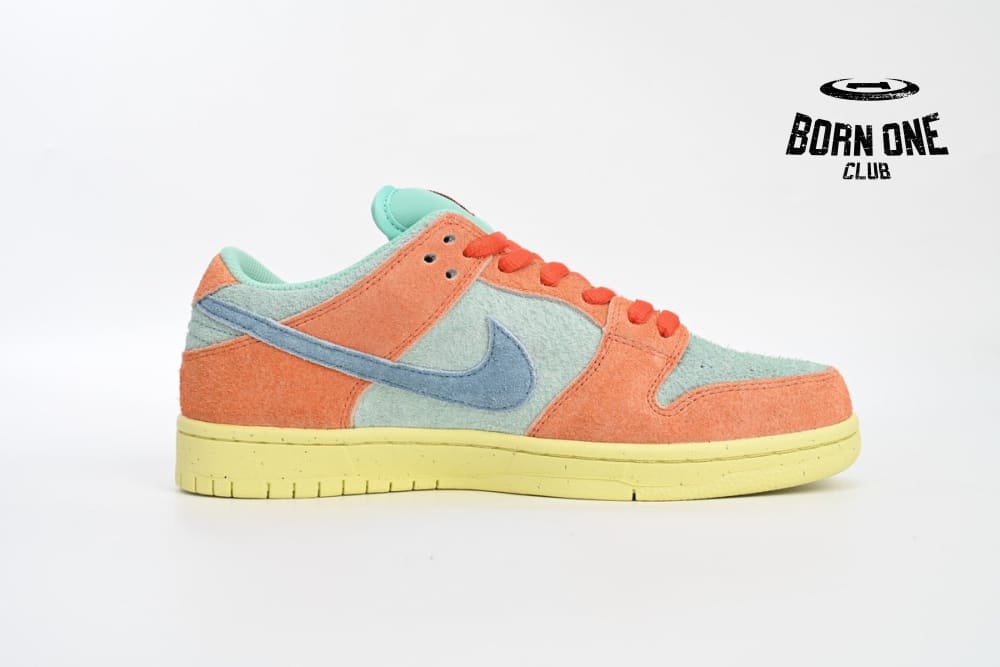 Nike SB Dunk Low Orange Emerald Rise DV5429-800