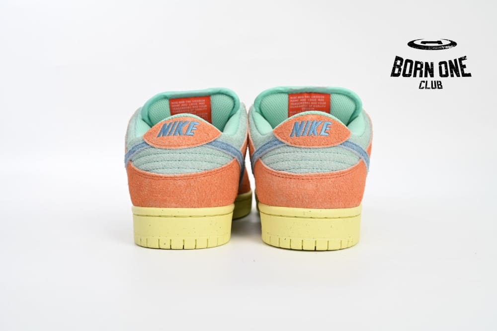 Nike SB Dunk Low Orange Emerald Rise DV5429-800