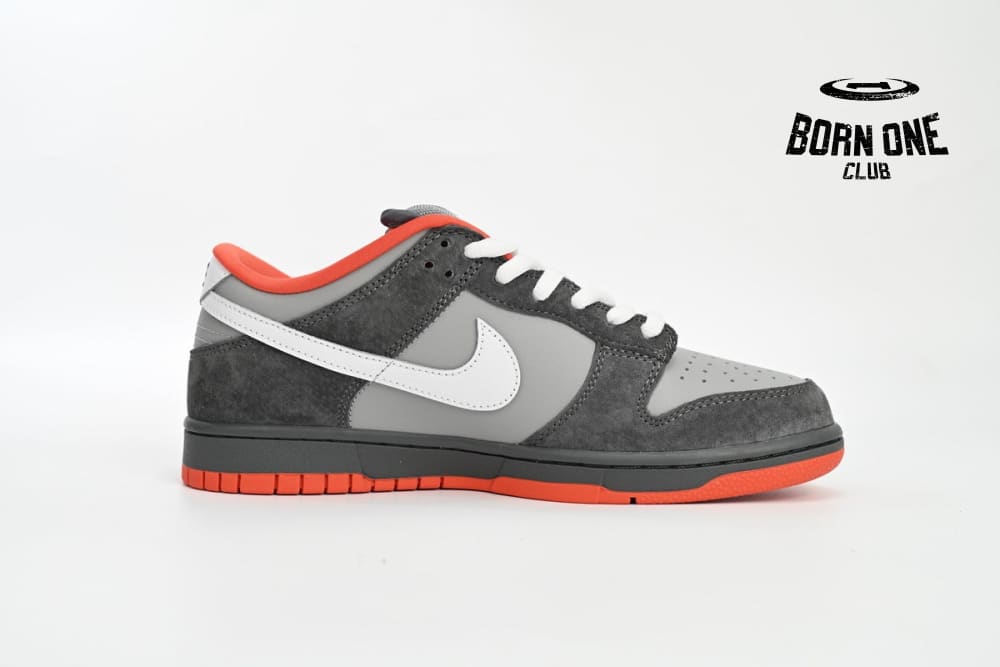 Nike SB Dunk Low Staple NYC Pigeon 304292-011