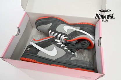 Nike SB Dunk Low Staple NYC Pigeon 304292-011
